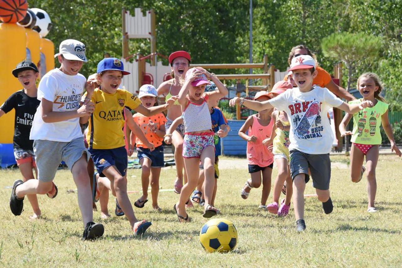 Vias-Plage Camping Les Salisses Quality Holidays Екстер'єр фото