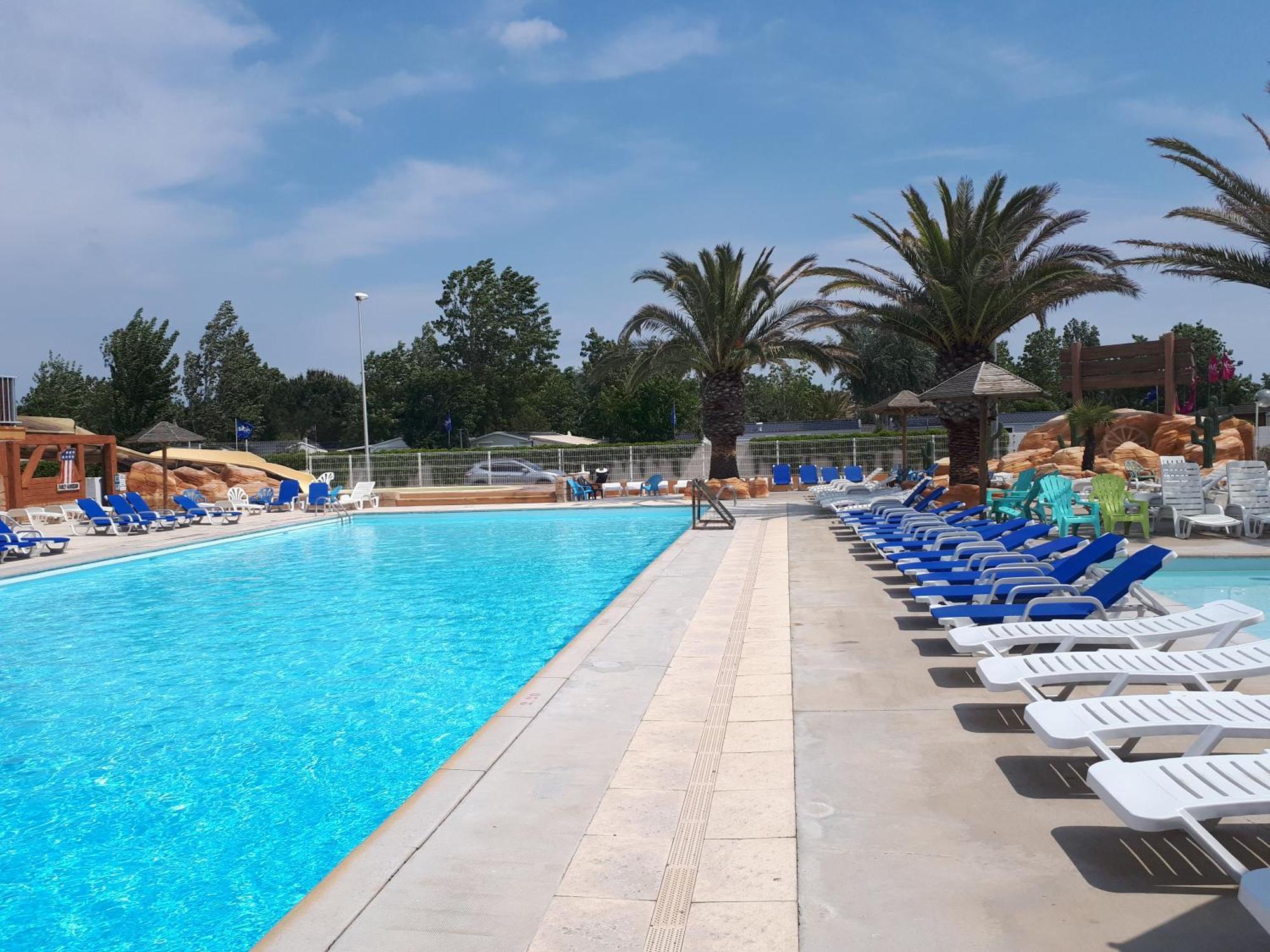 Vias-Plage Camping Les Salisses Quality Holidays Екстер'єр фото