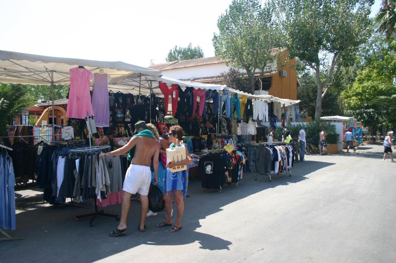 Vias-Plage Camping Les Salisses Quality Holidays Екстер'єр фото